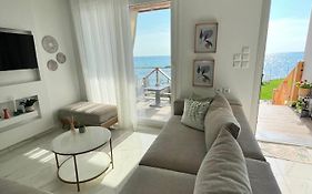 Beachfront Villa Athina