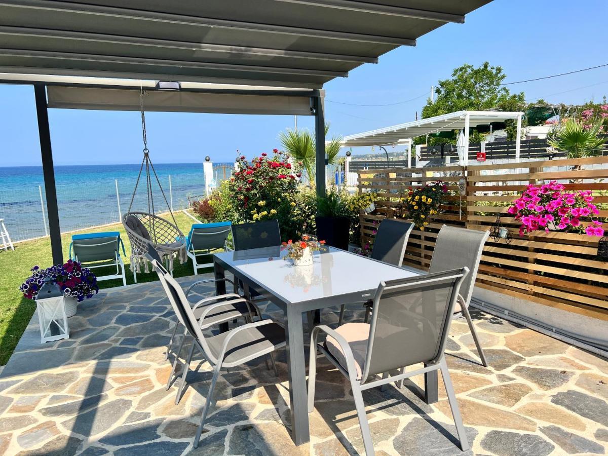 Beachfront Villa Athina Vergia Exterior foto