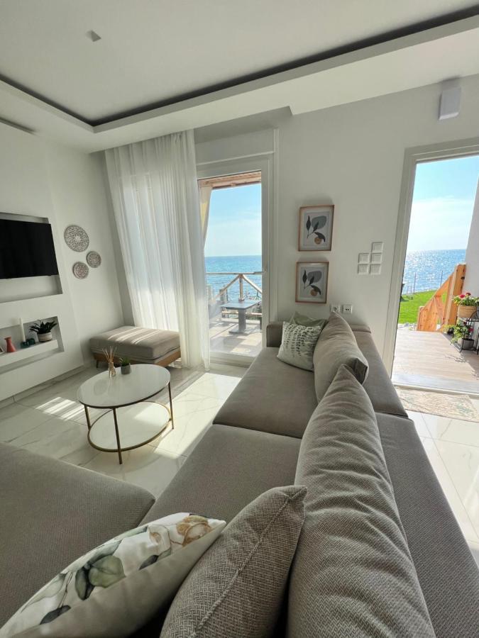 Beachfront Villa Athina Vergia Exterior foto