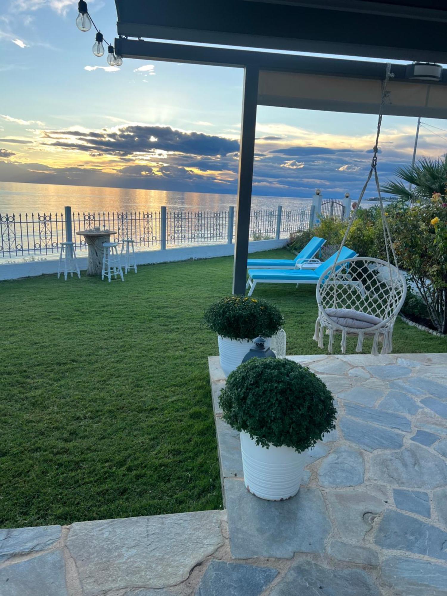 Beachfront Villa Athina Vergia Exterior foto